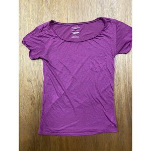 American Eagle Feather Light Women's Purple Round Neck Tee Small